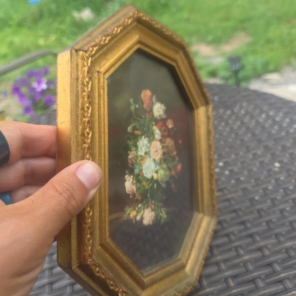 Vtg Florentine Italy Ornate Gold Wood Frame Octagon Glass Floral Print Cottage